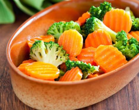 povrce-salata-sargarepa-brokoli.jpg