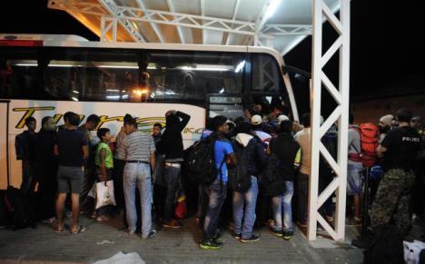 migranti-autobus.jpg