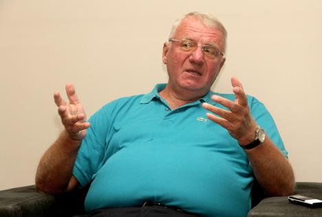 vojislav-seselj.jpg