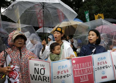 japan-tuca-parlament-protesti.jpg