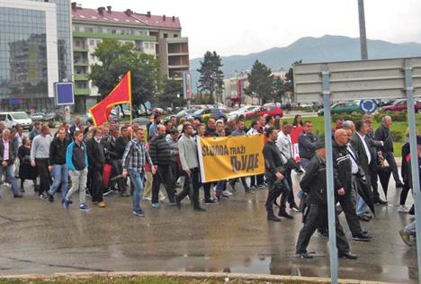 crna-gora-srbija-dps-demokratski-front-protesti.jpg