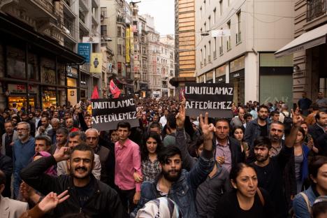 turska-ankara-teroristi-napad-protest.jpg