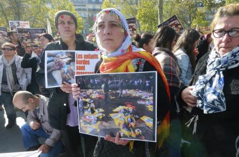 francuska-pariz-kurdi-protest-terorizam.jpg