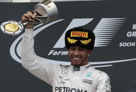 hamilton01fonet.jpg