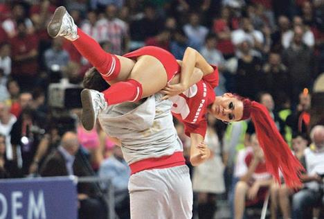 sandra-balerina-cirlidersica-crvena-zvezda.jpg