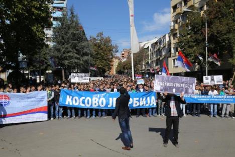 kosovska-mitrovica-protest-studenti-kosovo-unesko.jpg