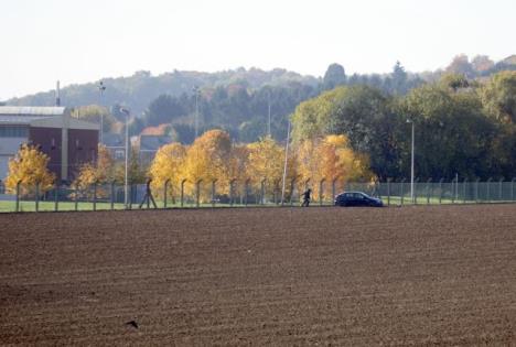 belgija-vojna-baza-pucnjava-napad.jpg