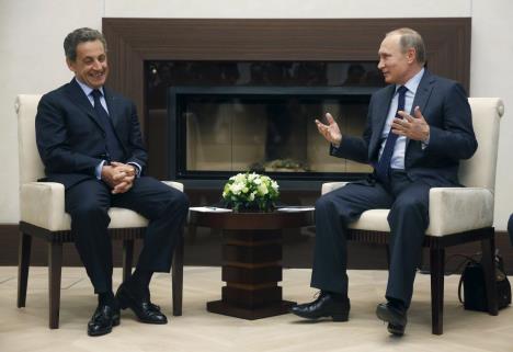 nikola-sarkozi-i-vladimir-putin.jpg