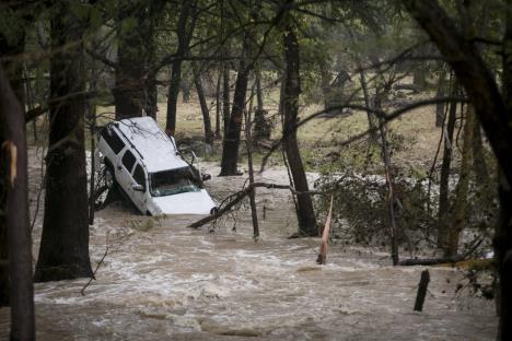 poplave-i-tornado-u-koloradu.jpg