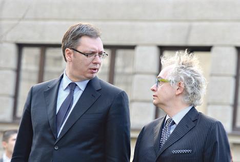 aleksandar-vucic-ivan-tasovac-tanjug-agencija-zatvaranje.jpg
