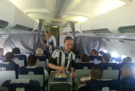 partizan-fudbaleri-avion.jpg