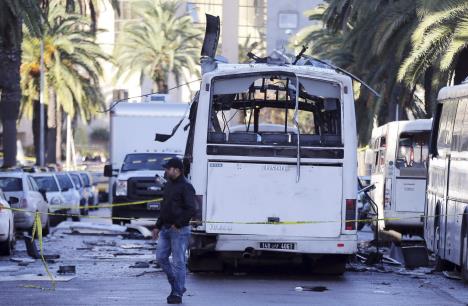 tunis-eksplozija-autobus-napad-isil.isis.jpg