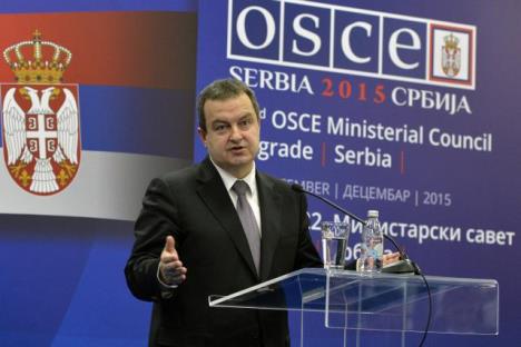 ivica-dacic-pripreme-oebs-arena-ministri-sastanak.jpg