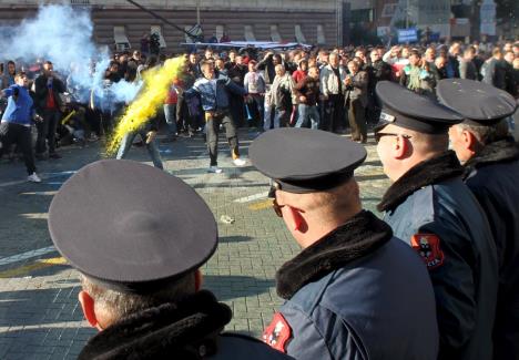 tirana-protesti-demonstracije.jpg