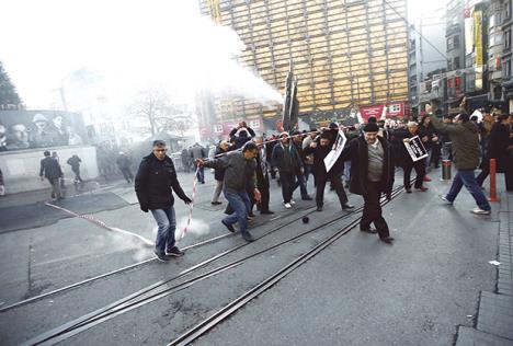 istanbul-neredi-protesti-kurdi-turska.jpg