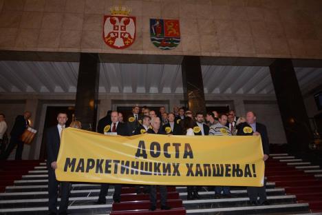 ds-novi-sad-protest-akcija-rezac.jpg