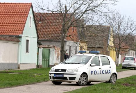 policija-policijski-auto-uvidjaj.jpg