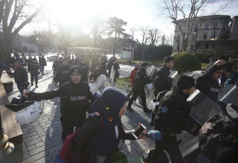 istanbul-eksplozija-policija.jpg