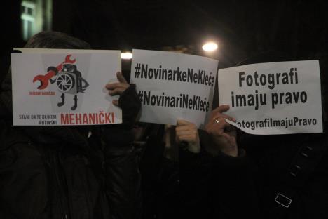 protest-novinari-ne-klece-beograd.jpg