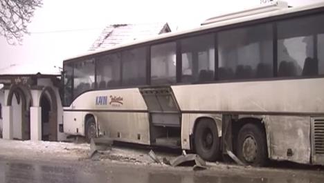 autobus-vranje-kafana.jpg