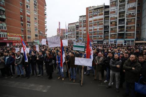 kosovska-mitrovica-protest-oliver-ivanovic.jpg