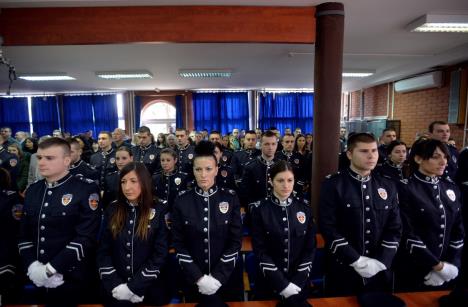 policijska-akademija-policajci-oficiri.jpg