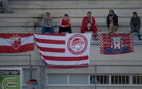 olimpijakos-crvena-zvezda-navijaci.jpg