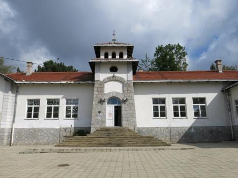 osnovna-skola-ljuba-nenadovic.jpg