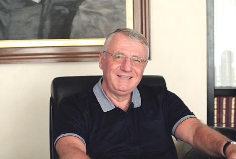 vojislav-seselj.jpg