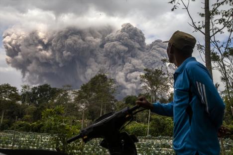 indonezija-vulkan-sinabung.jpg