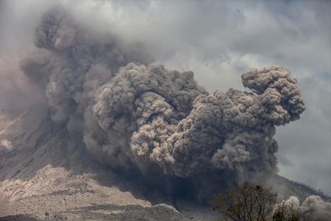 indonezija-vulkan-sinabung.jpg