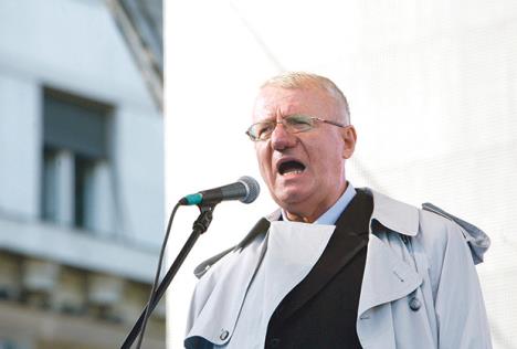 vojislav-seselj.jpg