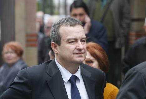 ivica-dacic-sahrana-dragana-nikolica.jpg