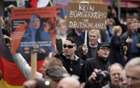 afd-ap-7-nov-2015-protest.jpg