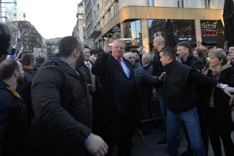 vojislav-seselj-srs-radikali-miting.jpg