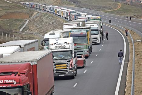 srbija-kosovo-kamioni-blokada-ukidanje.jpg