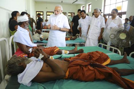 indija-kerala-pozar-u-hramu-narendra-modi.jpg