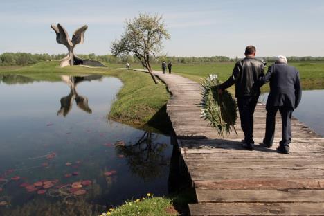 voz-smrti-jasenovac-logor-logorasi.jpg