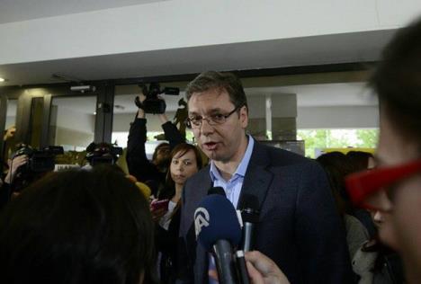 aleksandar-vucic-izbori-izbori-2016-glasanje-cerka.jpg