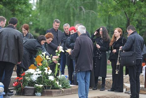 marinko-madzgalj-sahrana-groblje.jpg