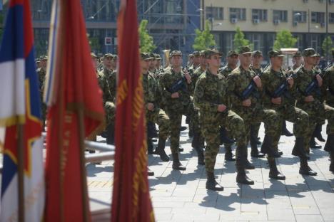 dan-vojske-srbije-defile-zrenjanin.jpg