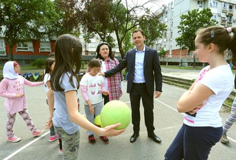 sinisa-mali-decije-igraliste-novi-beograd.jpg