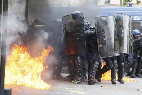 pariz-francuska-protesti.jpg