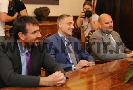 konsultacije-tomislav-nikolic-ceda-jovanovic.jpg