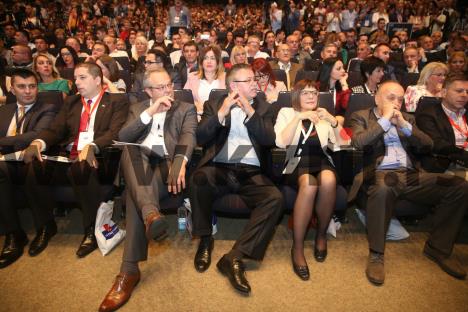 aleksandar-vucic-sns-izborna-skupstina-sns-sava-centar.jpg