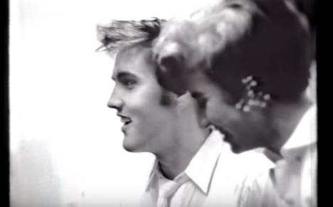 Crno bela fotografija Elvisa Prislija i Džindžer Olden