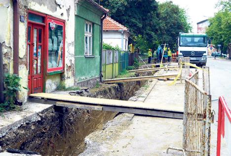 valjevo-toplovodna-mreza-gasifikacija-kopanje-ulica.jpg