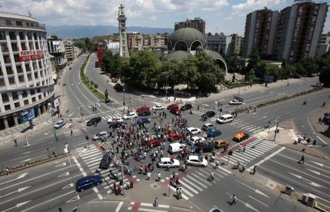 makedonija-skoplje-protest-blokada-saobracaja.jpg