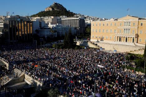 atina-protest-traze-ostavku-ciprasa-grcka.jpg