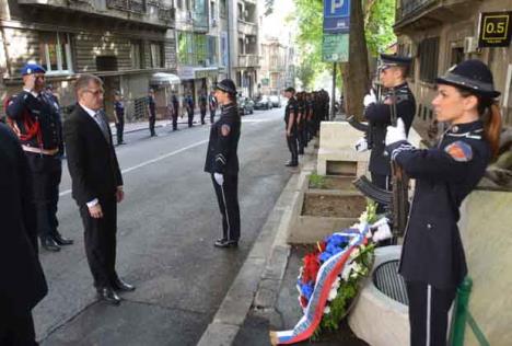 mup-dan-policije-policija-svecanost.jpg